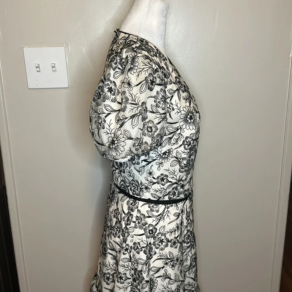 Gal Meets Glam monochrome pattern